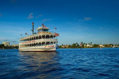 Cruise Fort Lauderdale's Millionaire's Row: Aboard the Jungle Queen!