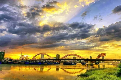 Da Nang Night Tour: Spa, Dinner & City Lights