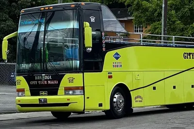 Miami's Ultimate Combo: Bus & Bay Sightseeing Adventure!