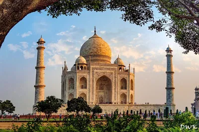 Witness Sunrise at Taj Mahal: A Delhi & Agra Day Tour