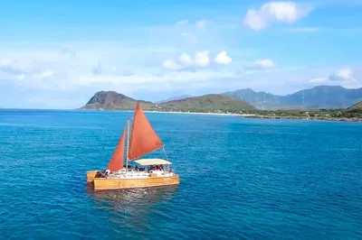 Polynesian Canoe Day Sail: Waikiki's Immersive Cultural Journey
