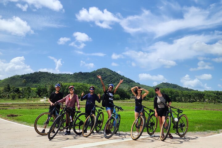 Koh Yao & Hong Islands: Cycle, Snorkel & Discover Paradise