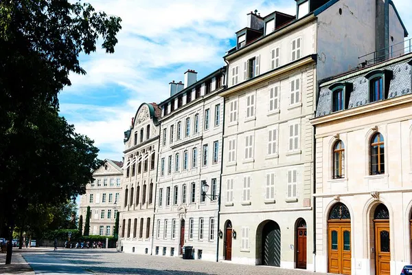 Geneva Private Group Walking Tour: Expert Guide