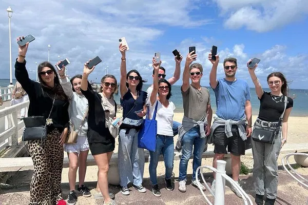 Arcachon Adventure: Unlock City Secrets & Win!