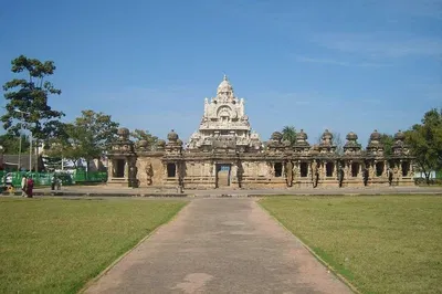 Spiritual Odyssey: South India's Temple & Kerala's Natural Wonders