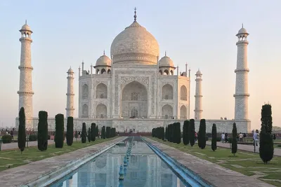 Unveiling Taj Mahal's Majesty: A Private Delhi Day Tour