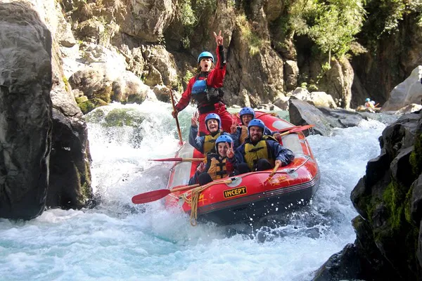 Conquer the Rapids: Rangitikei River White Water Rafting Adventure!