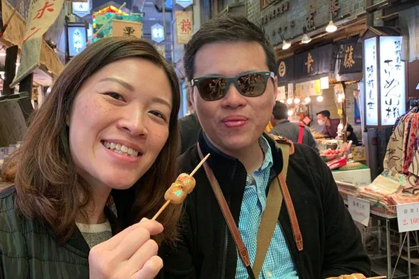 Kyoto Food Tour: Nishiki Market Brunch & Gion Walk