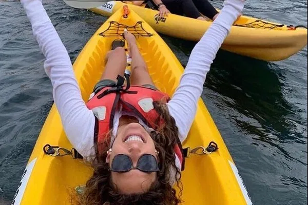 Bellagio's Bliss: Kayak, Dine & Villa Melzi Gardens Escape!