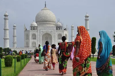 Unveiling Agra: A Local's Walking Tour Adventure