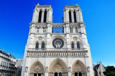Notre-Dame Photowalk: Skip-the-Line & Expert Tour