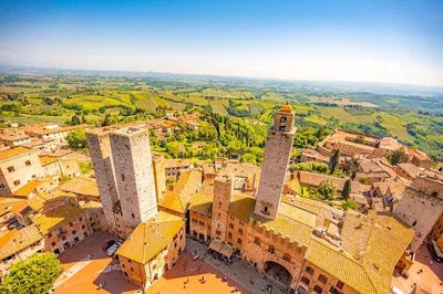 Unforgettable Tuscan Trio: Private Day Trip to Siena, Pisa & San Gimignano