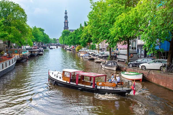 Amsterdam Canal Cruise: Dutch Treats & Local Insights Aboard Sebi's Boat Tours