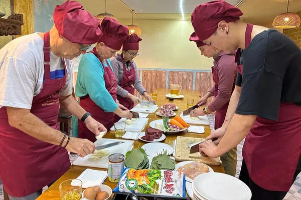 HCM City: Authentic Vietnamese Cooking Class & Market