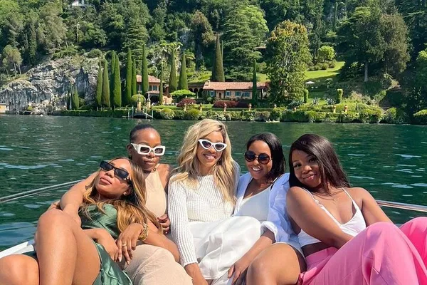 Lake Como Boat Tour: Explore Villas & Hidden Gems