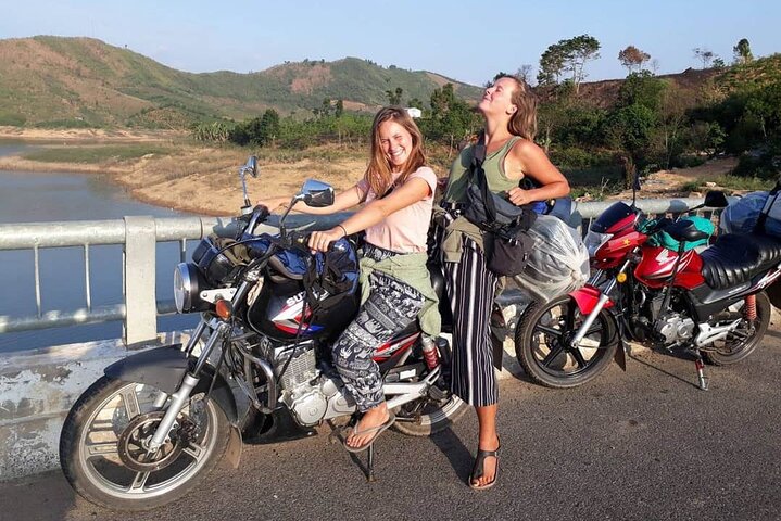 Da Lat Loop Tour: Motorbike Adventure to Waterfalls & Villages