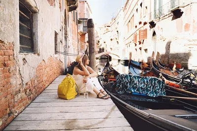 Venice Walking Tour & Gondola Ride: Unforgettable Views!