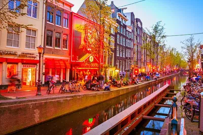 Explore Amsterdam's Red Light District: A Self-Guided Photography Adventure