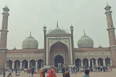 Unveiling Delhi's Treasures: A Personalized City Exploration