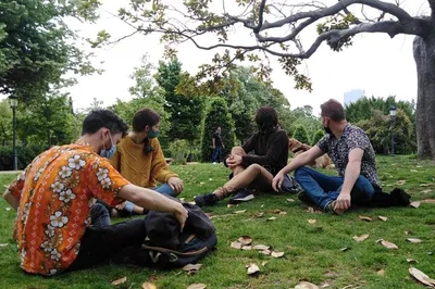Discover Joy: Happiness Walking Tour in Barcelona
