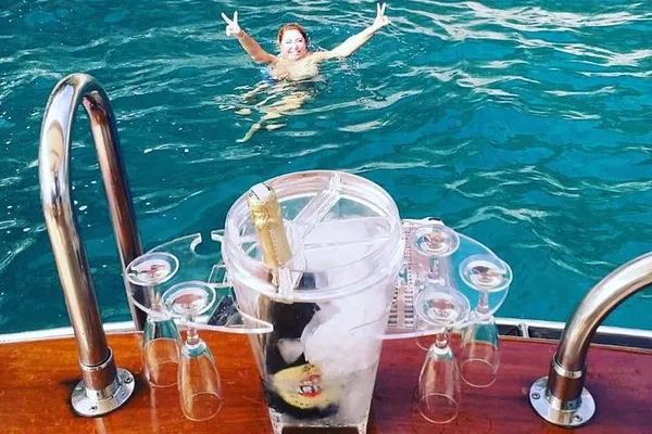 Amalfi Coast Boat Tour: Small Group Dream Trip