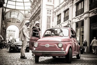 Milan Fiat 500 Tour: See Top Sights in 1 Hour!