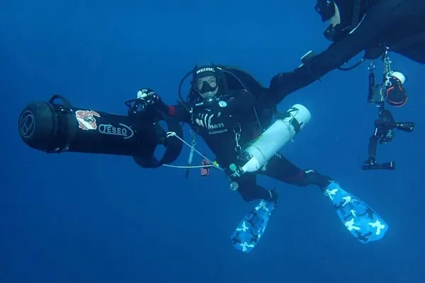 Explore Catania's Underwater Wonders: Scooter Diving Adventure