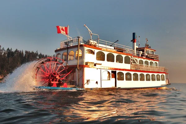 Vancouver Harbor Cruise: Stunning Views & Serene Waters