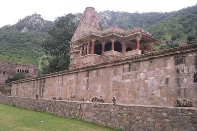 Unearth Mysteries: Bhangarh Fort & Abhaneri Step Well Private Tour with Rajasthani Dinner