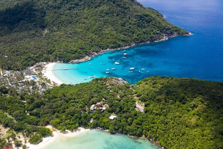 Racha Island Speedboat Adventure: Snorkel, Swim & Savor!