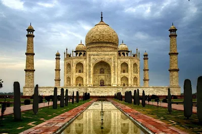 Unveiling Agra: A Whirlwind Train Tour to the Taj Mahal & Mughal Splendors