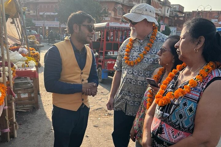 Unveiling Jaipur: A Heritage City Tour with Local Artisan Immersion