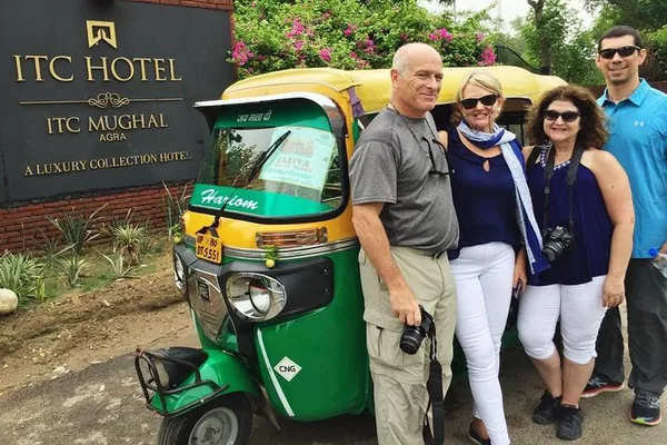 Sunrise Taj Mahal Tour: A Personalized Tuk-Tuk Adventure