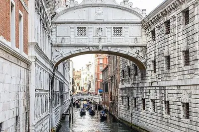 Venice Day Trip from Milan by Train: Private Tour