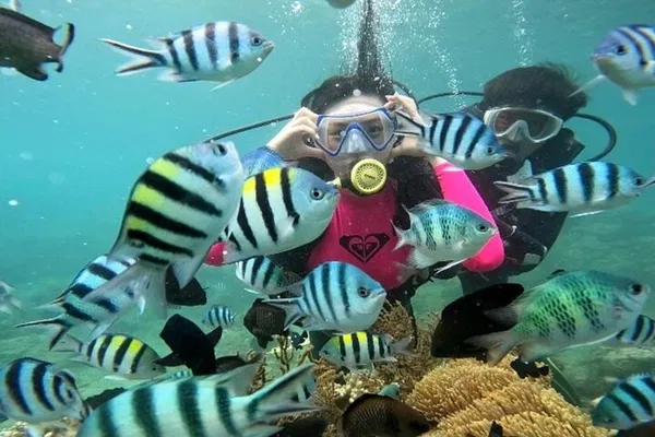 Nha Trang's Ultimate Island Escapade: Snorkel, Feast & Floating Bar Fun!