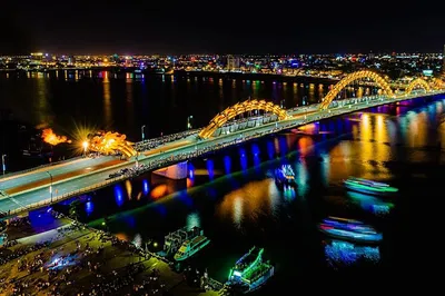 Da Nang Night Tour: Cruise, Market & Dragon Bridge!