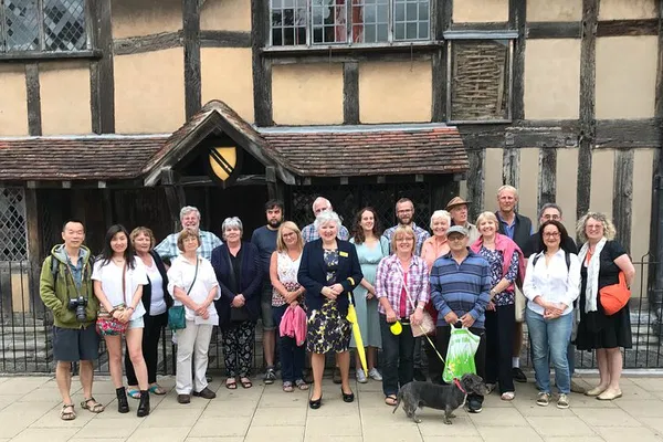 Stratford Walking Tour: Uncover Shakespeare's Story