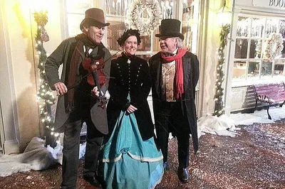 Experience Savannah's Spirited Christmas: A Dickens Ghostly Walking Tour