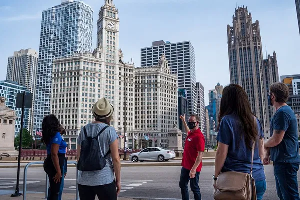 Chicago's Historic Treasures: Architecture Walking Tour