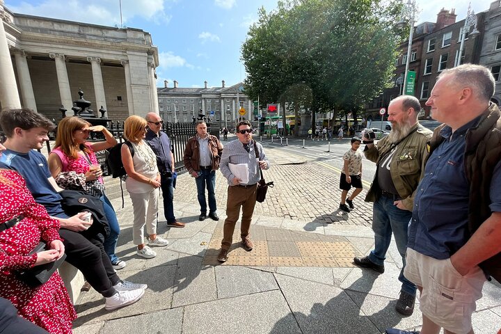 Dublin: Book of Kells, Castle & History Tour