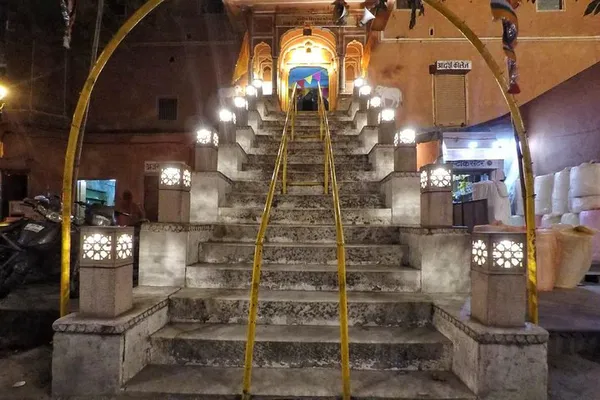 Discover Jaipur's Twilight Magic: An Unforgettable Heritage Evening Walk