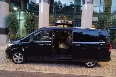Luxury Transfer: Madrid to Lisbon Private Chauffeur Experience