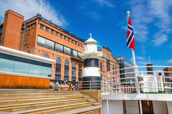 Oslo's Treasures: Explore City Highlights & the Legendary Polar Ship Fram!