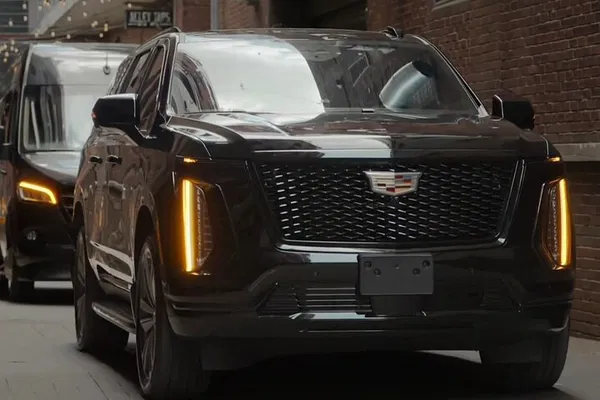 Nashville's Premier Limo Experience: Luxury & Reliability Await!