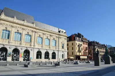 Image 3