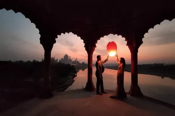 Unveiling Agra's Hidden Gems: A Captivating Walking Tour