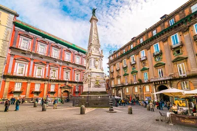 Unveiling Naples: A Personalized Historical Deep Dive
