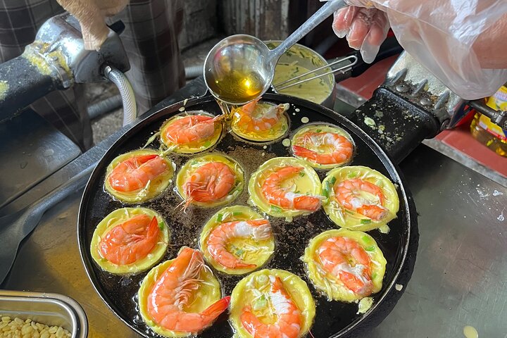 Saigon Hidden Gems: Zero Tourist Food Tour by Moped