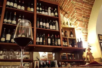Uncork Milan: An Italian Wine Tasting Adventure!