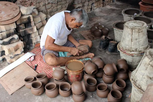 Dharavi Slum Walk: Mumbai's Eye-Opening Cultural Immersion